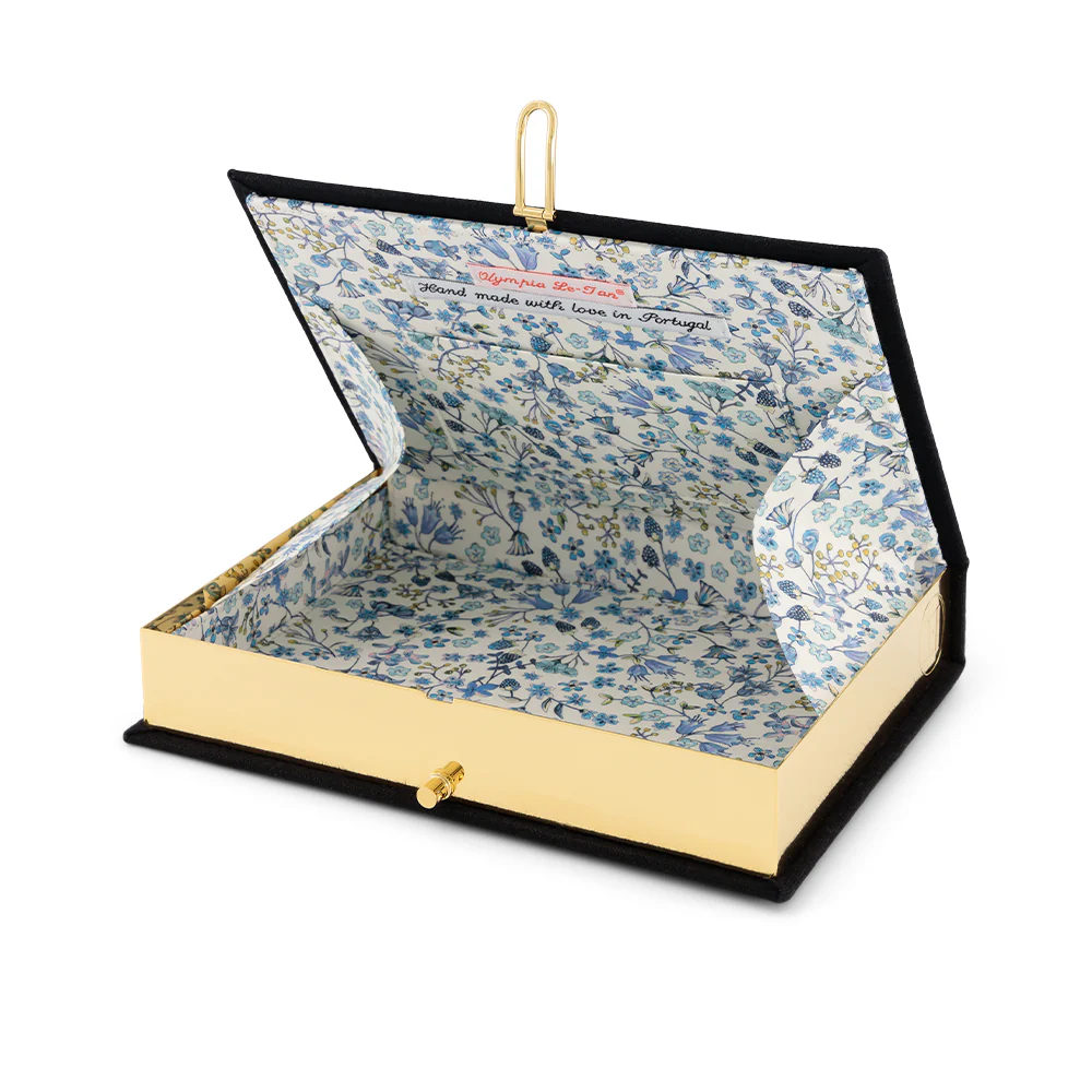 Crown to Couture - Fan - Image 4